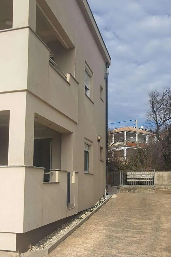 Apartments With A Parking Space Rovanjska, Paklenica - 22260